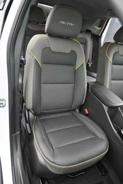 Used 2025 Chevrolet Trax ACTIV w/ Driver Confidence Package FWD image 16