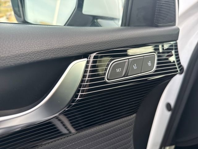 Used 2024 Hyundai Palisade Calligraphy image 11
