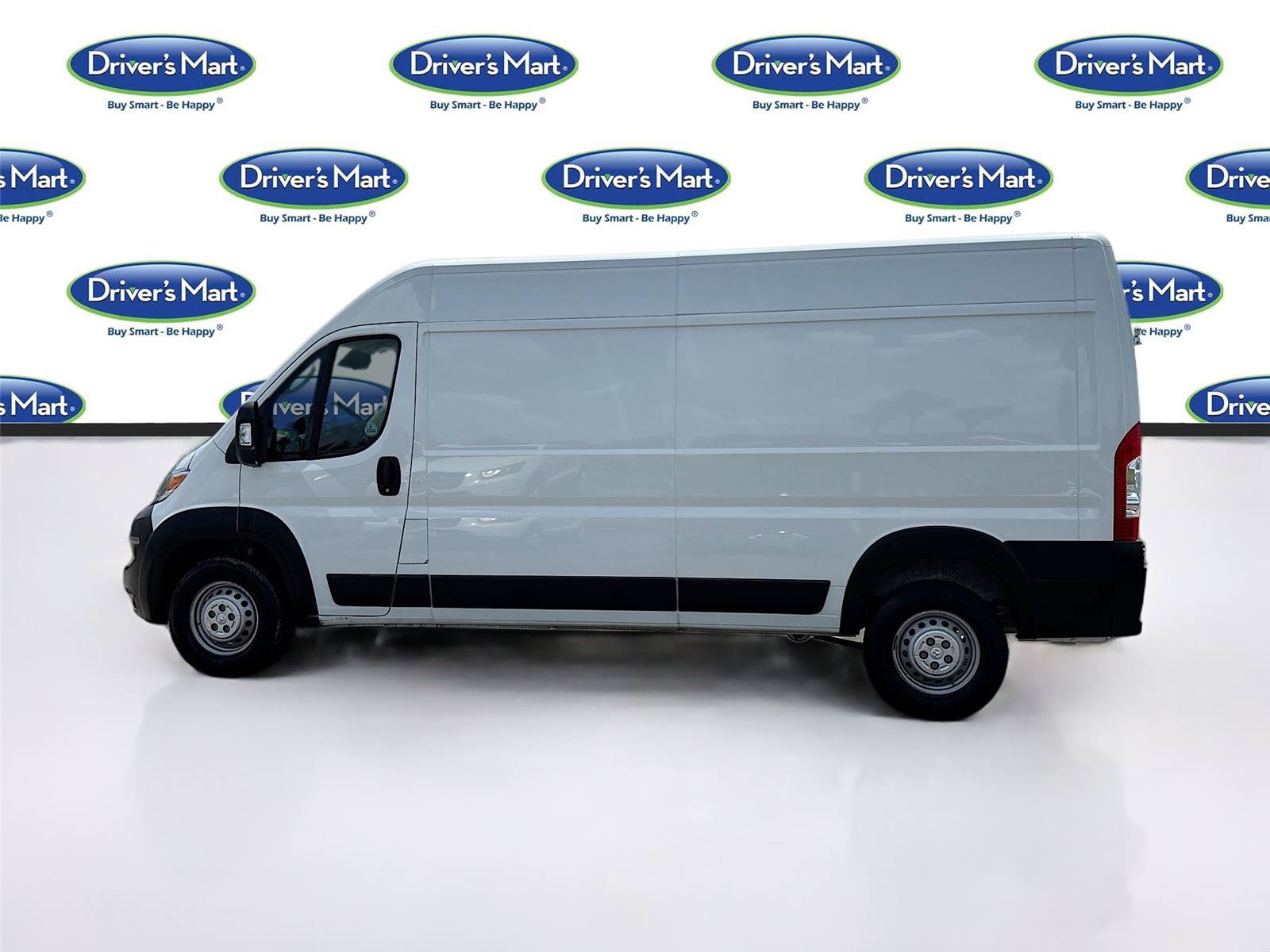 Used 2025 RAM ProMaster 2500 w/ Convenience Group FWD image 4
