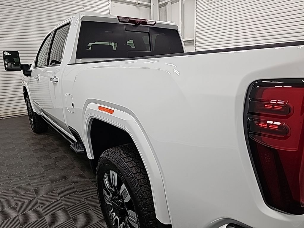 New 2026 GMC Sierra 2500 Denali w/ Denali Reserve Package image 6