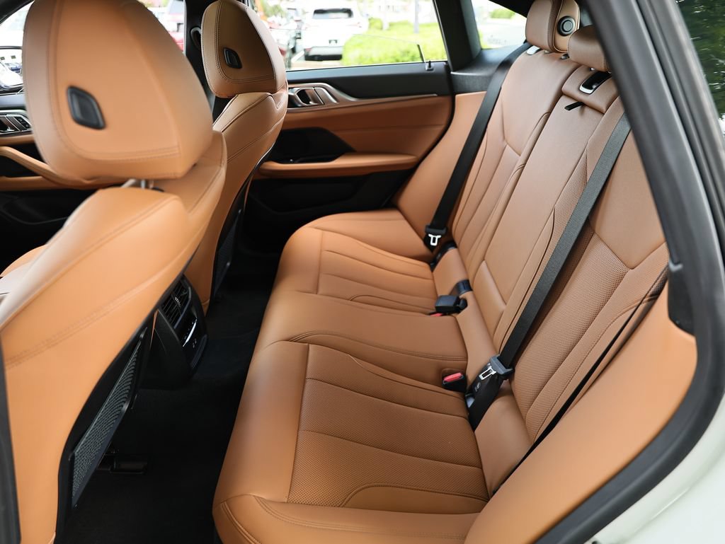 Used 2024 BMW i4 eDrive40 w/ Premium Package RWD image 26