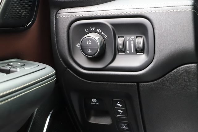 Used 2025 RAM 1500 Limited AWD/4WD image 40