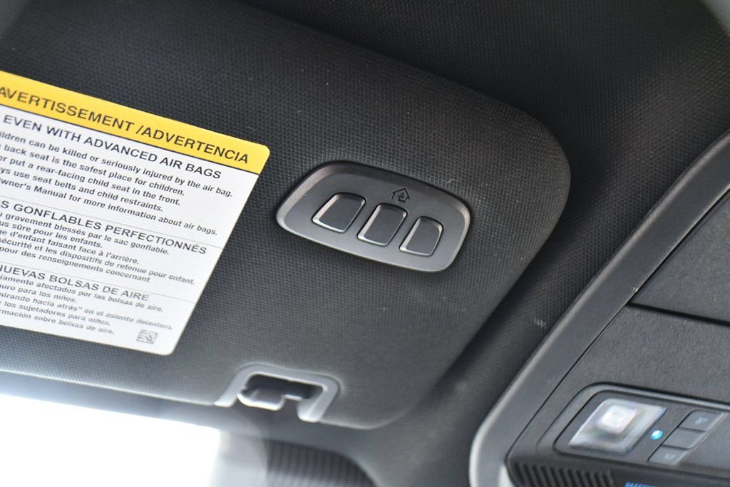 Used 2025 Ford Explorer ST-Line w/ ST-Line Street Pack AWD/4WD image 38