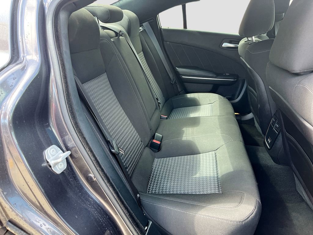 Used 2022 Dodge Charger R/T w/ Blacktop Package image 25
