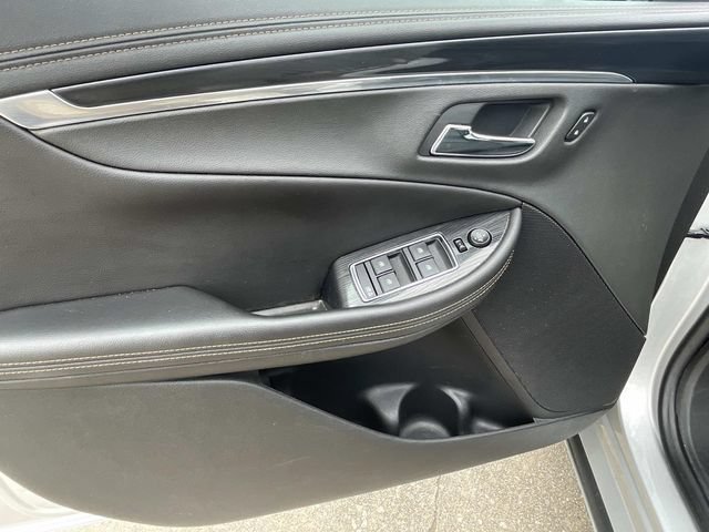 Used 2020 Chevrolet Impala LT FWD image 11