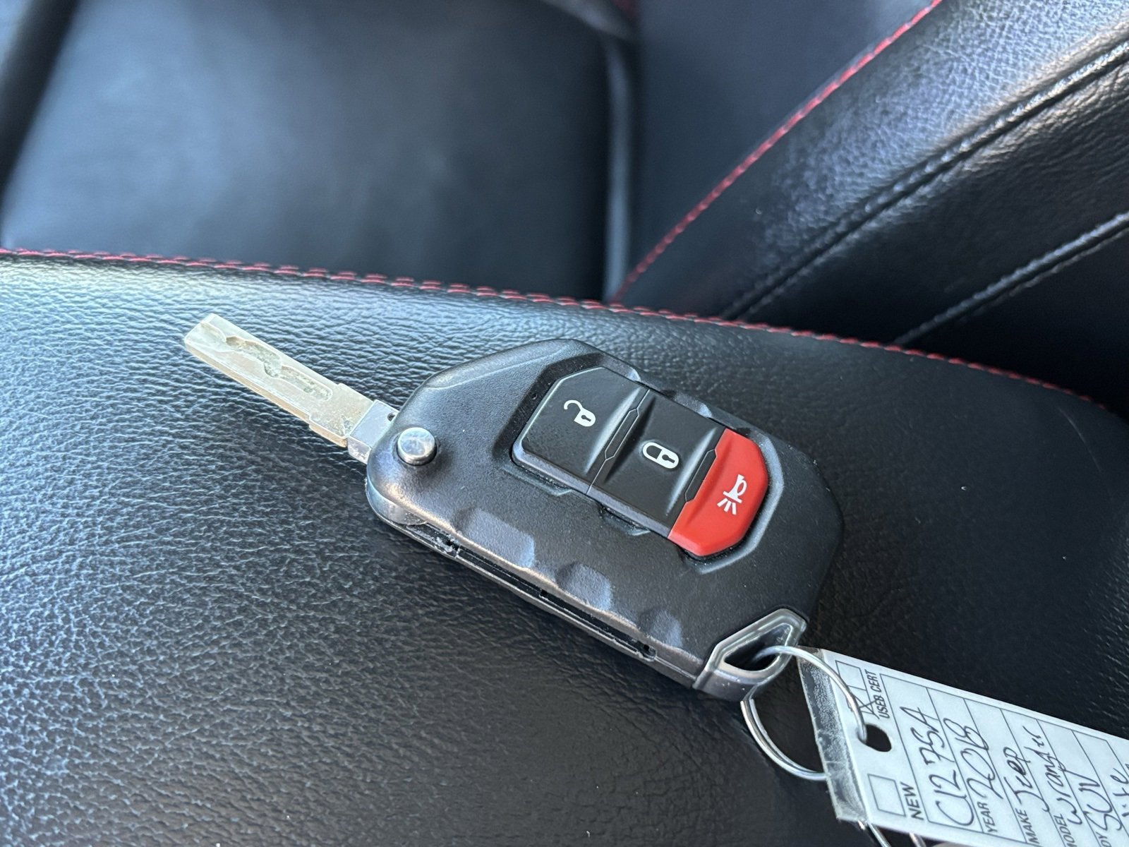 Used 2018 Jeep Wrangler Unlimited Rubicon image 27