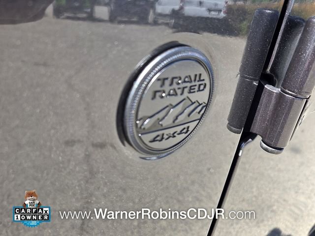 Used 2025 Jeep Wrangler Sport AWD/4WD image 15