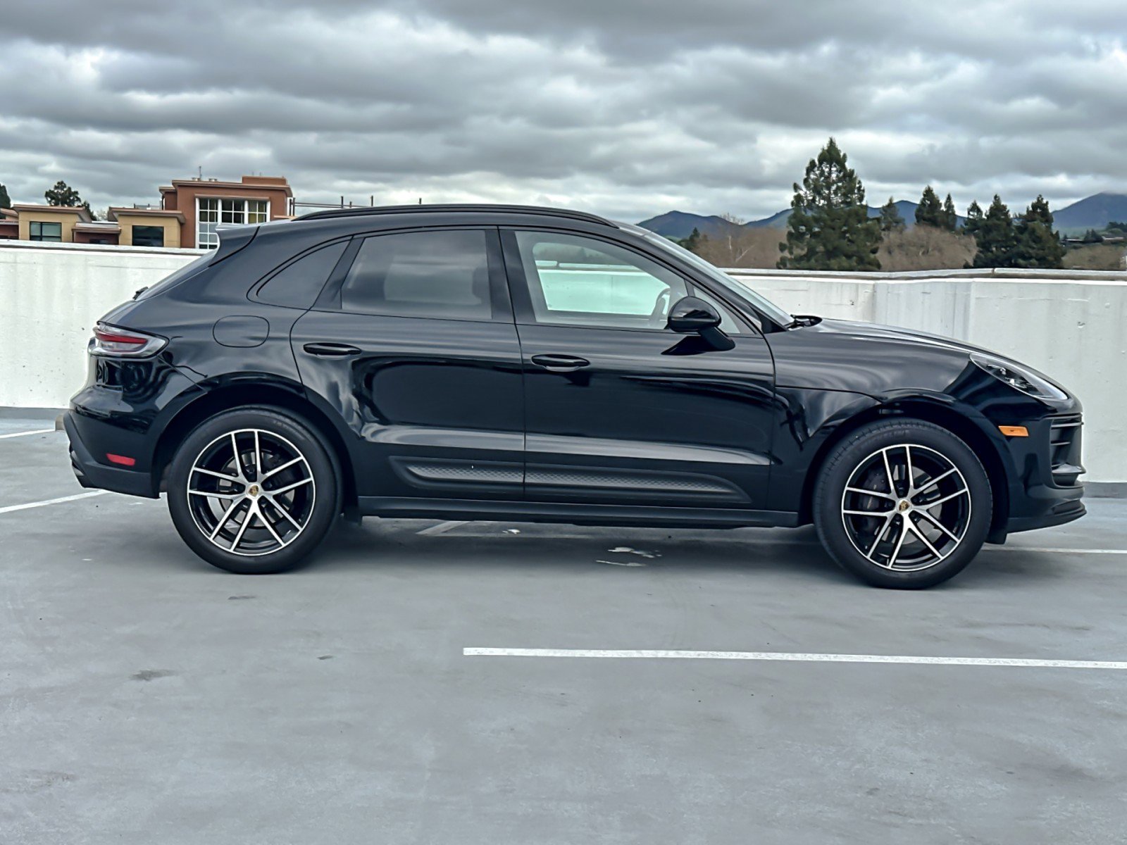 Used 2022 Porsche Macan image 9