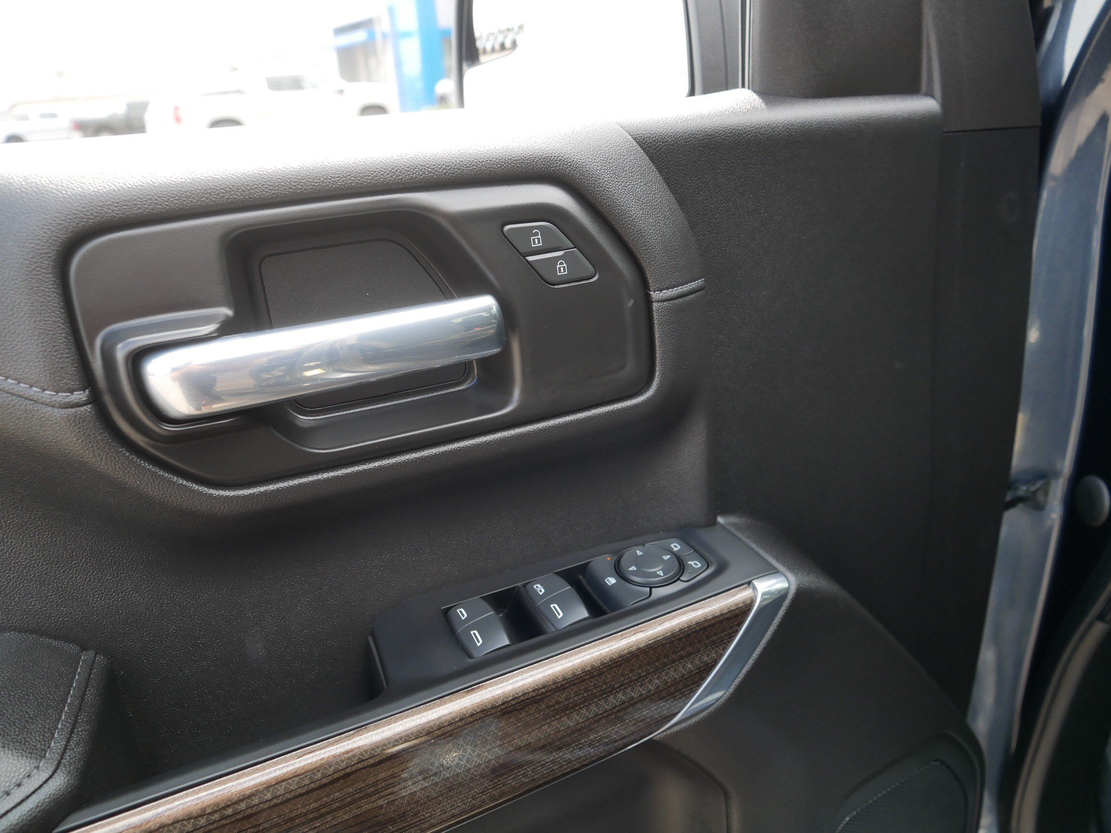 Used 2021 Chevrolet Silverado 1500 RST AWD/4WD image 19