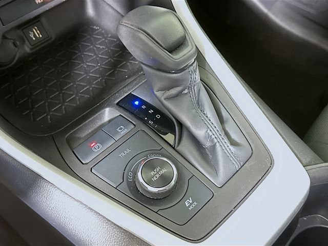 Certified 2025 Toyota RAV4 XLE image 19