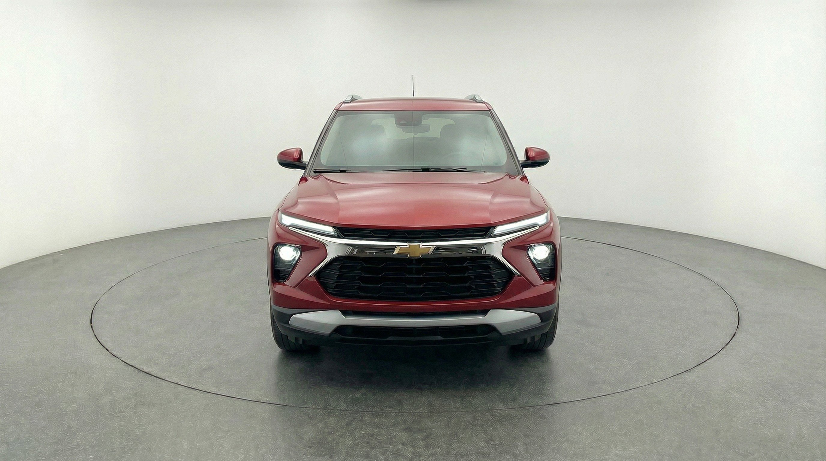 Used 2025 Chevrolet TrailBlazer LT image 2