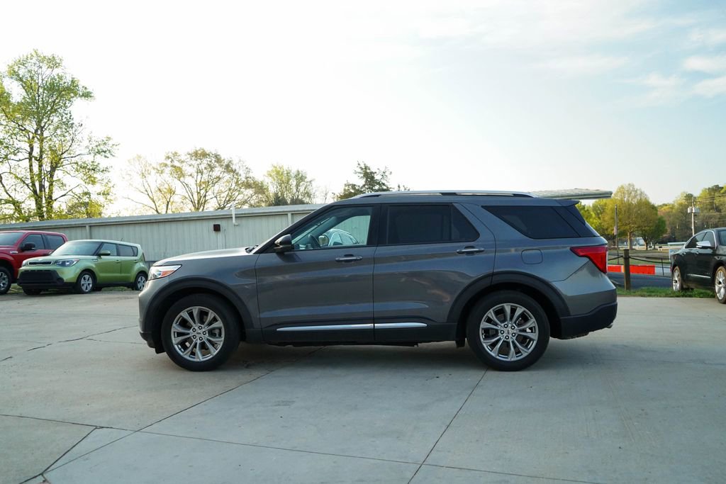 Used 2021 Ford Explorer Limited w/ Equipment Group 301A image 17