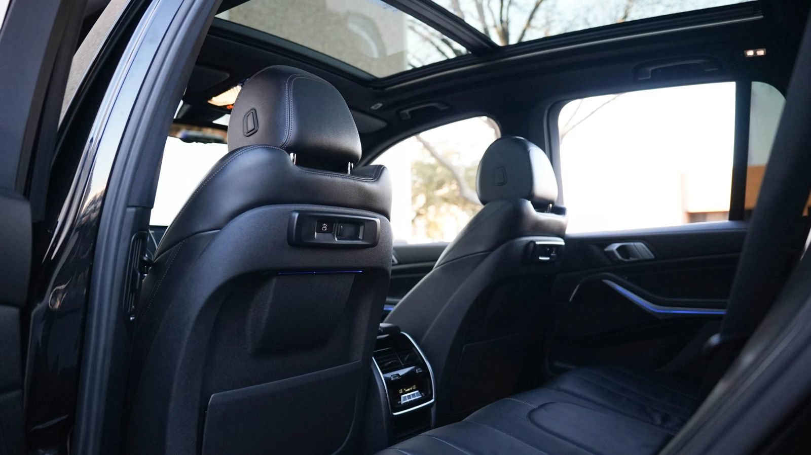 Used 2019 BMW X5 xDrive40i w/ Convenience Package AWD/4WD image 23