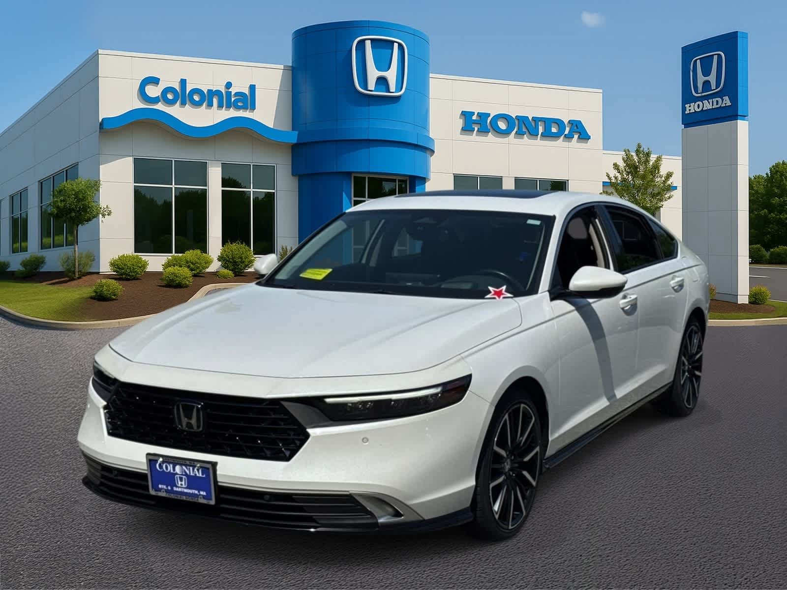 Used 2023 Honda Accord Touring image 1
