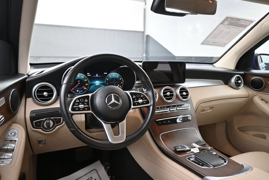 Used 2022 Mercedes-Benz GLC 300 w/ Premium Package Lite image 25