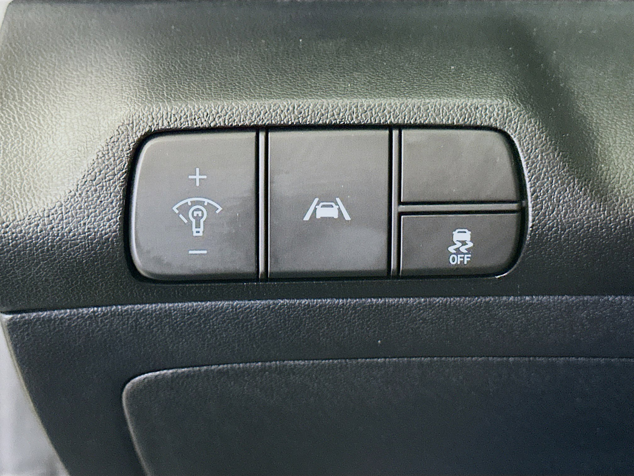 Used 2023 Hyundai Elantra SEL image 17