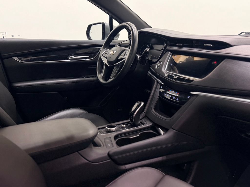 Used 2022 Cadillac XT5 Premium Luxury AWD/4WD image 17