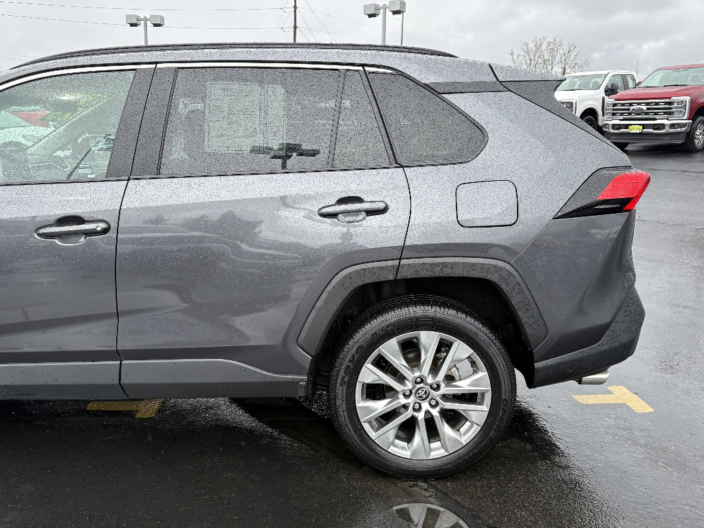 Used 2025 Toyota RAV4 XLE Premium w/ Weather Package AWD/4WD image 13