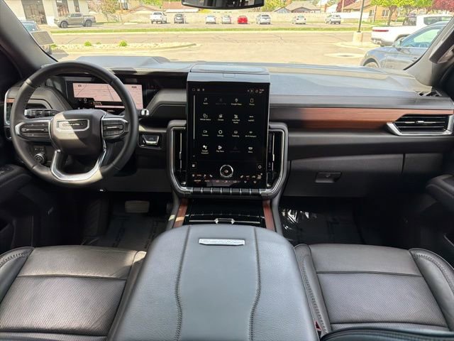 Used 2025 GMC Yukon Denali image 17