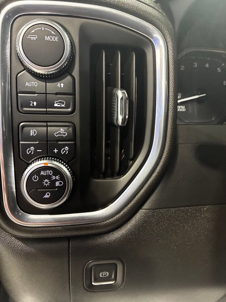Used 2022 GMC Sierra 1500 SLT w/ SLT Convenience Package AWD/4WD image 23