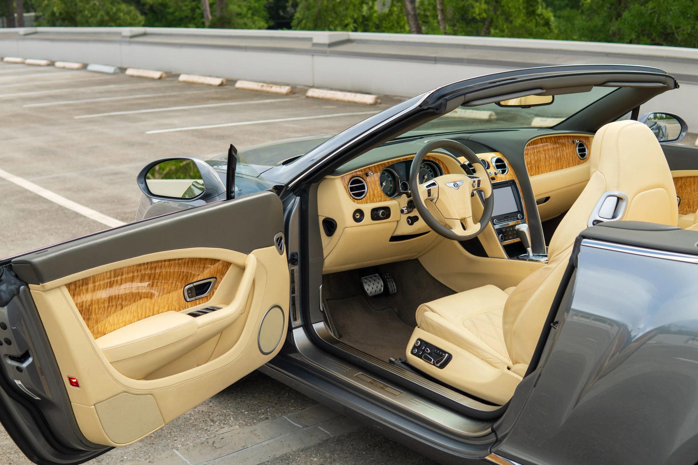 Used 2013 Bentley Continental GT image 35