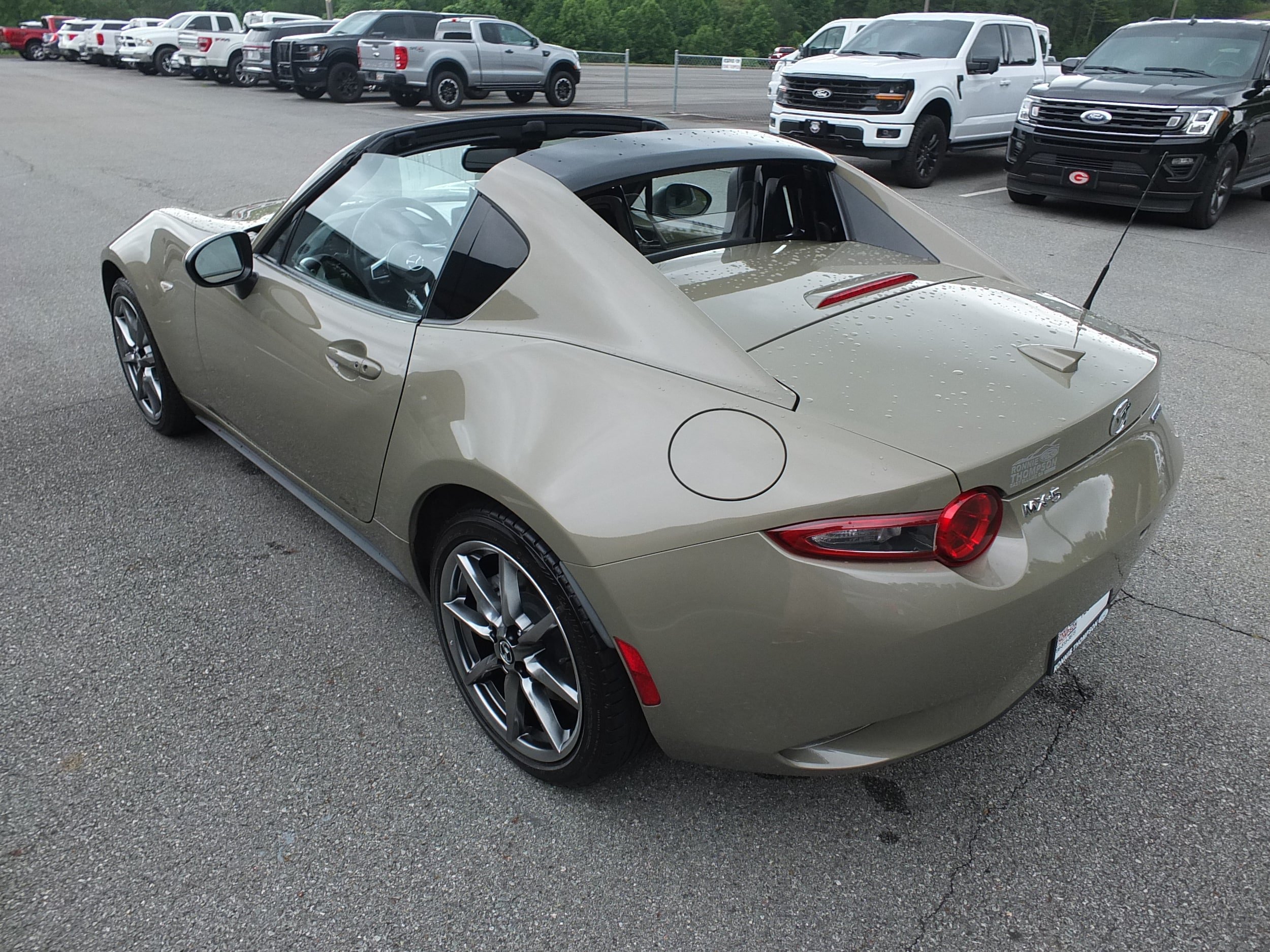 Used 2023 MAZDA MX-5 Miata Grand Touring w/ Weather Package RWD image 10
