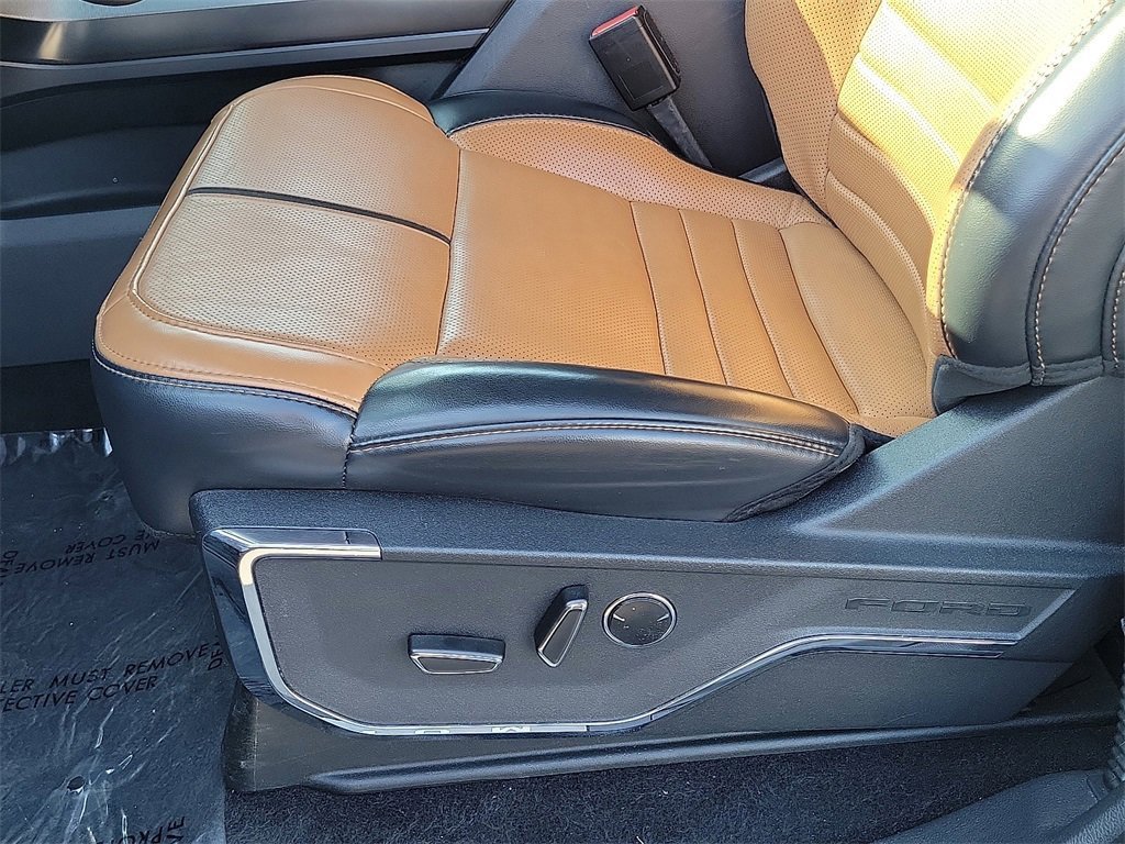 Used 2023 Ford F150 Platinum image 18