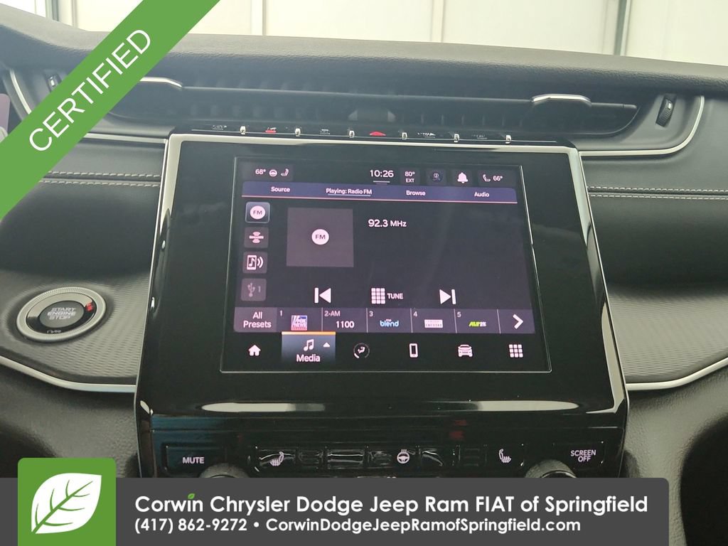 Used 2023 Jeep Grand Cherokee Laredo w/ Luxury Tech Group I AWD/4WD image 23