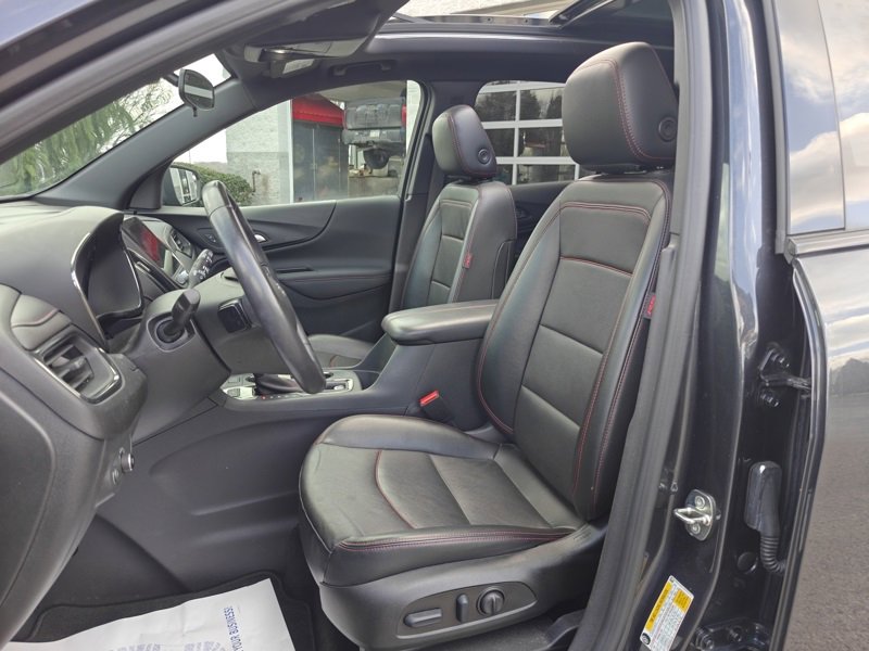 Used 2022 Chevrolet Equinox RS w/ RS Leather Package image 13