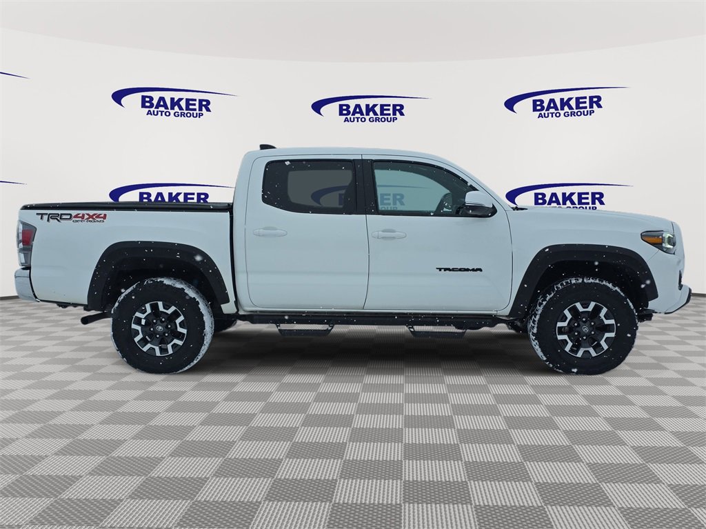 Used 2023 Toyota Tacoma TRD Off-Road image 2