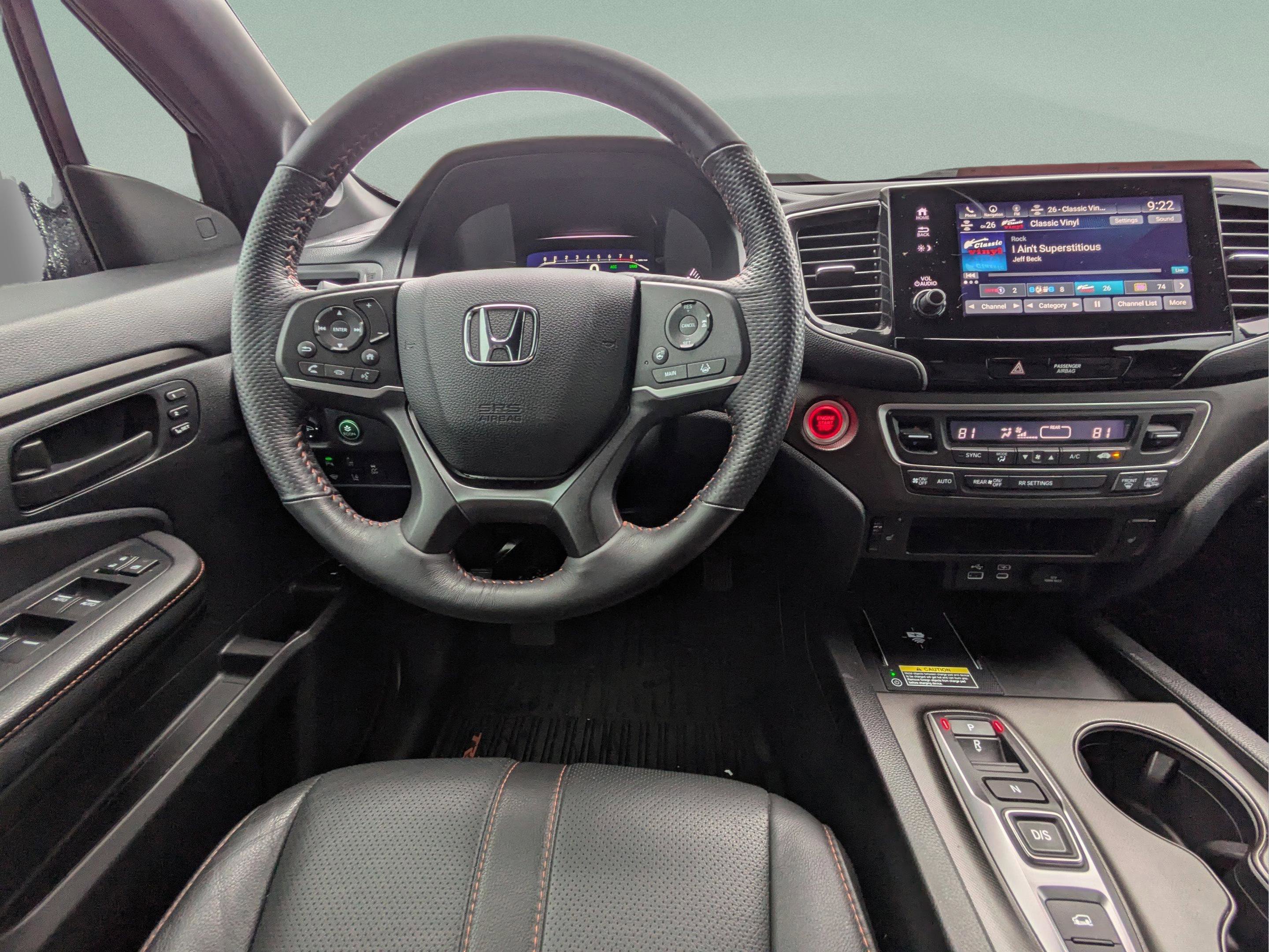 Used 2025 Honda Passport TrailSport image 16
