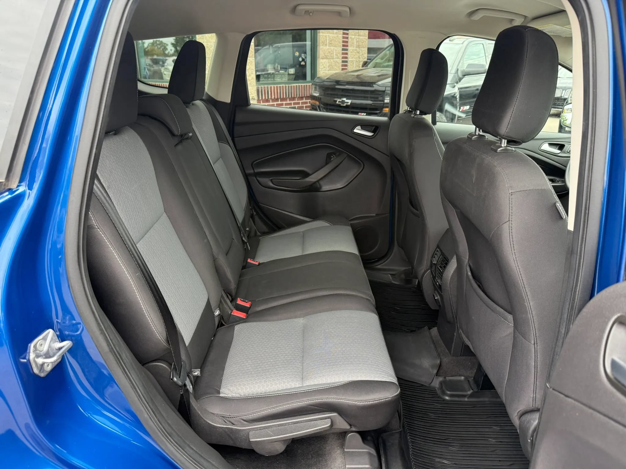 Used 2019 Ford Escape SE FWD image 28