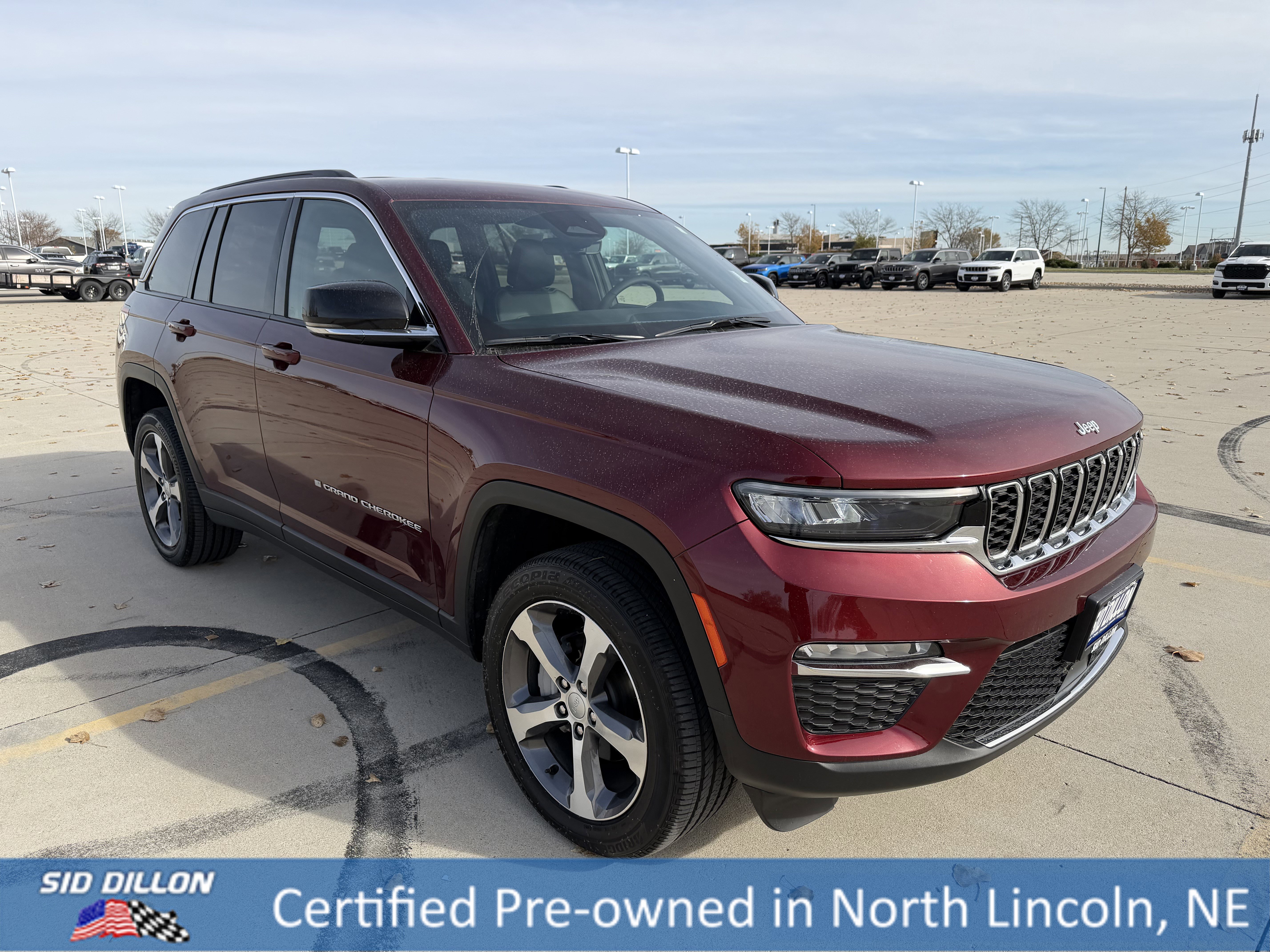 Used 2025 Jeep Grand Cherokee Limited image 6
