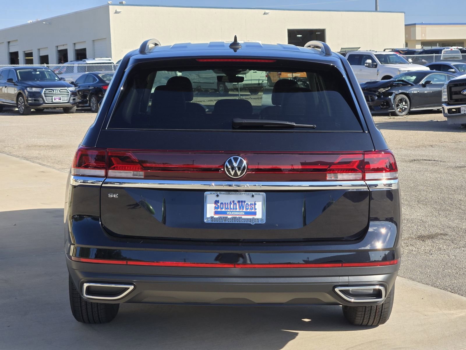 New 2026 Volkswagen Atlas SE image 5