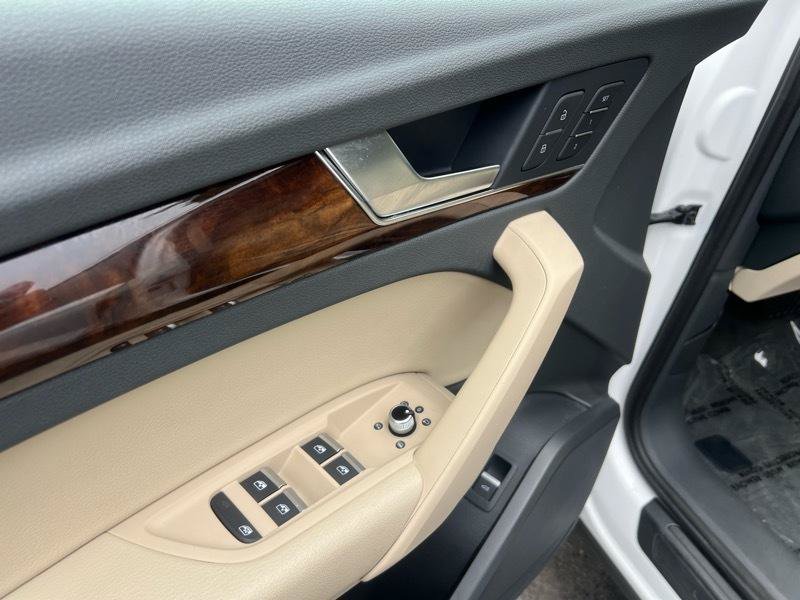 Used 2018 Audi Q5 2.0T Premium AWD/4WD image 29