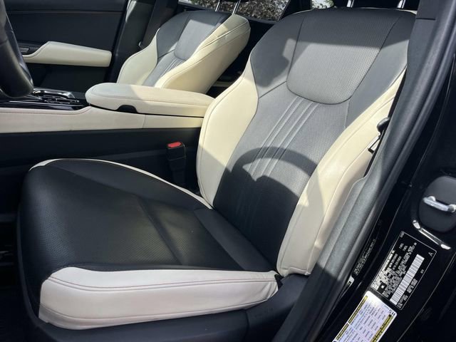 Used 2023 Lexus NX 350h AWD image 34