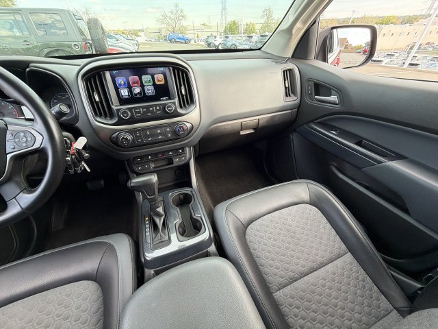 Used 2015 Chevrolet Colorado Z71 AWD/4WD image 13