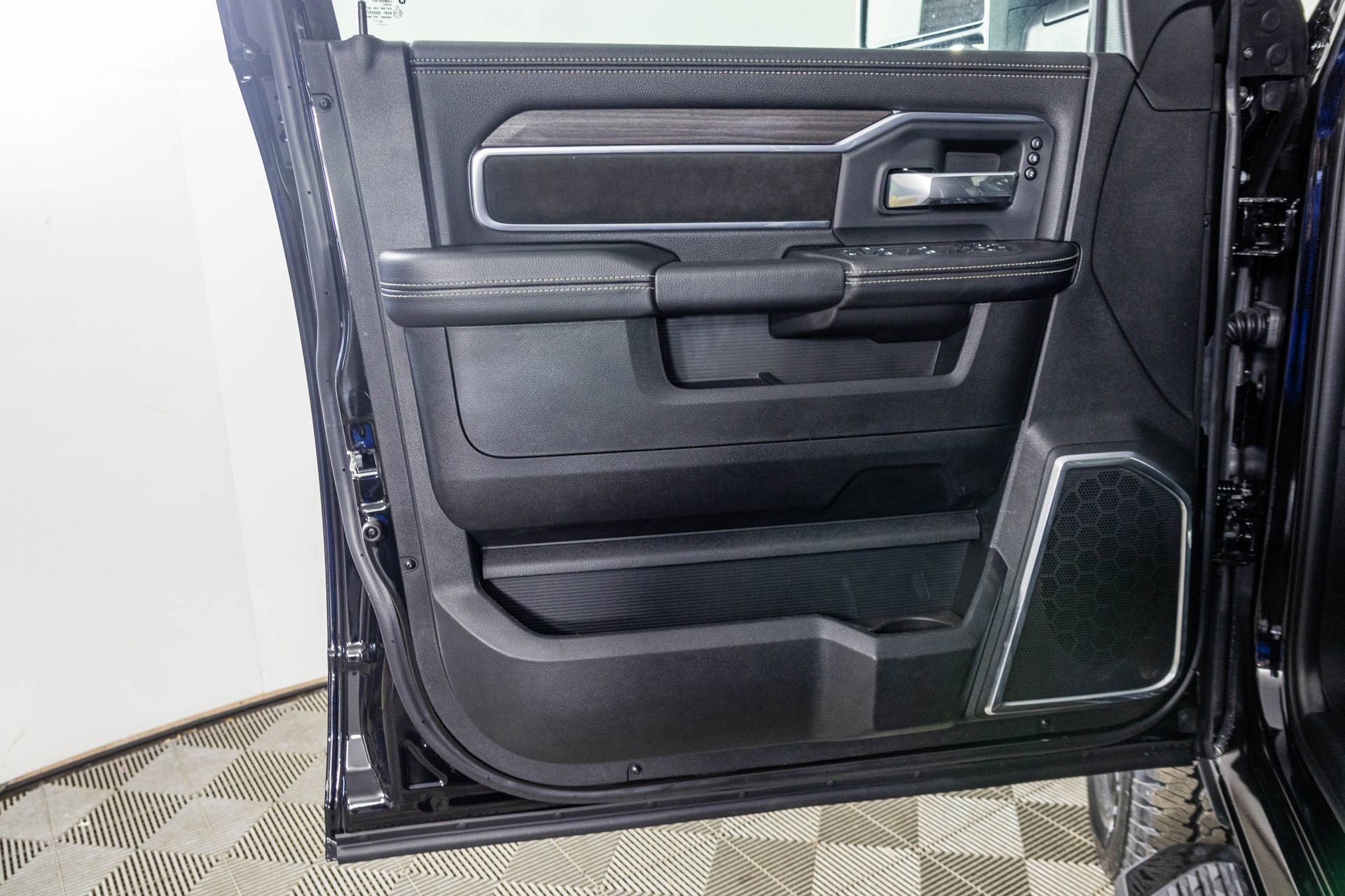 New 2026 RAM 2500 Laramie w/ Night Edition image 35