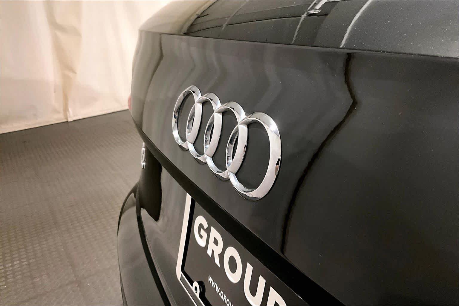 Used 2018 Audi Q5 2.0T Premium Plus w/ Premium Plus Package AWD/4WD image 32