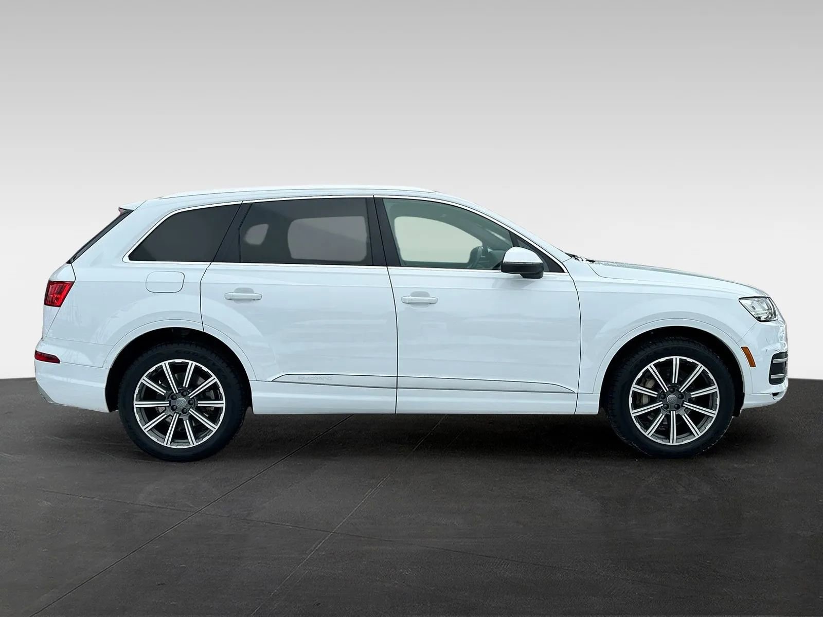 Used 2017 Audi Q7 3.0T Premium Plus image 8