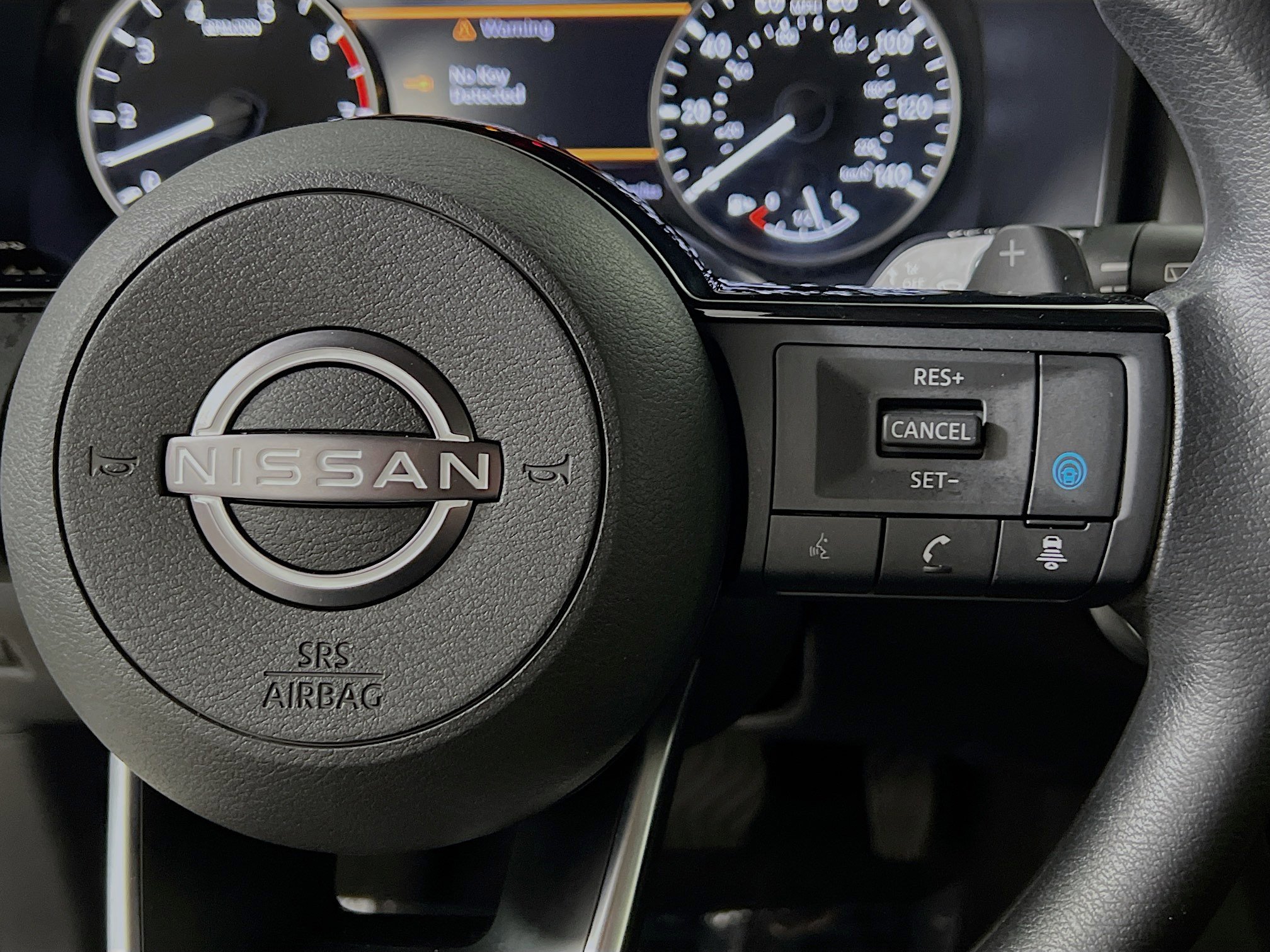 Used 2023 Nissan Rogue SV image 20