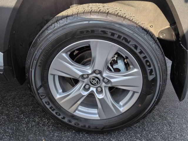 Certified 2024 Toyota RAV4 XLE FWD image 7
