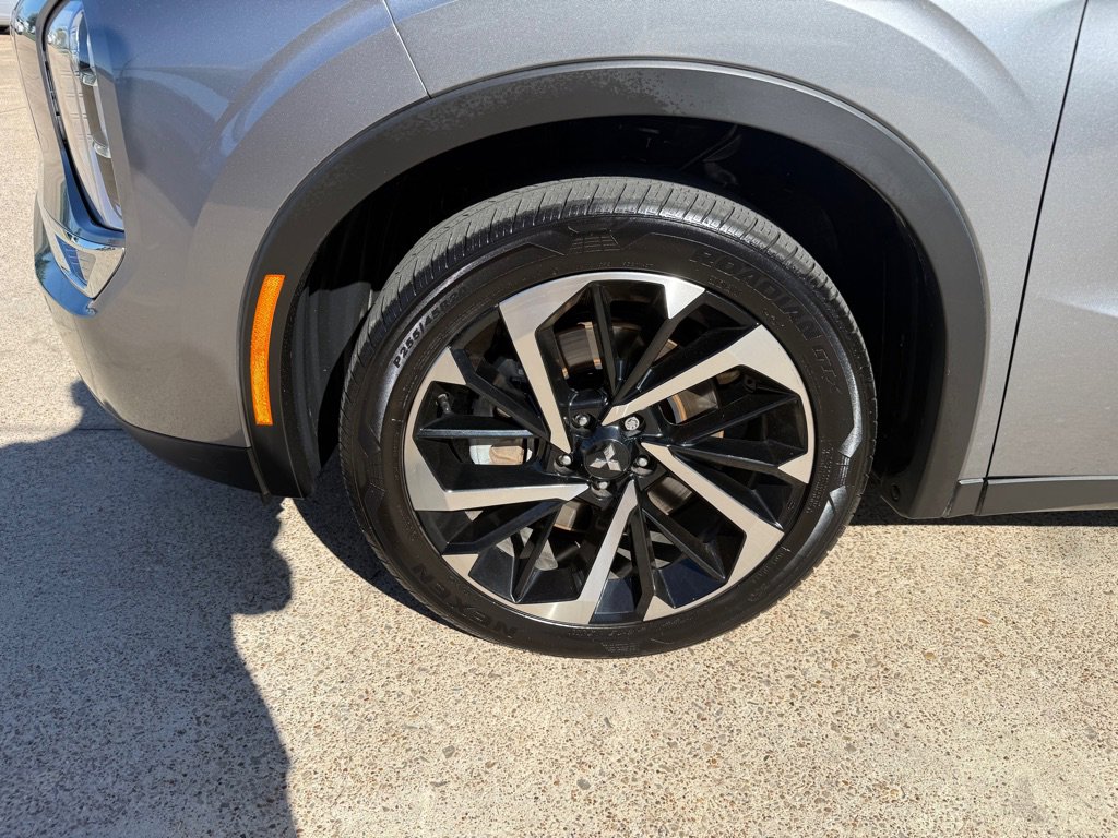 Used 2022 Mitsubishi Outlander SE FWD image 12