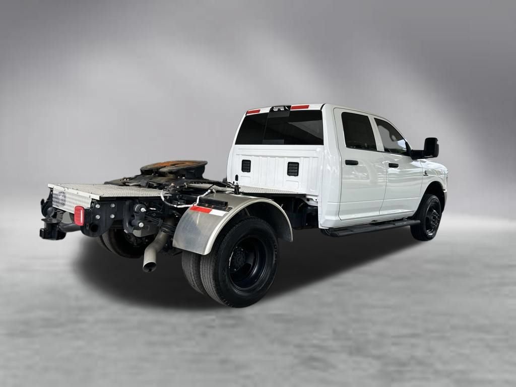Used 2025 RAM 3500 Tradesman AWD/4WD image 3