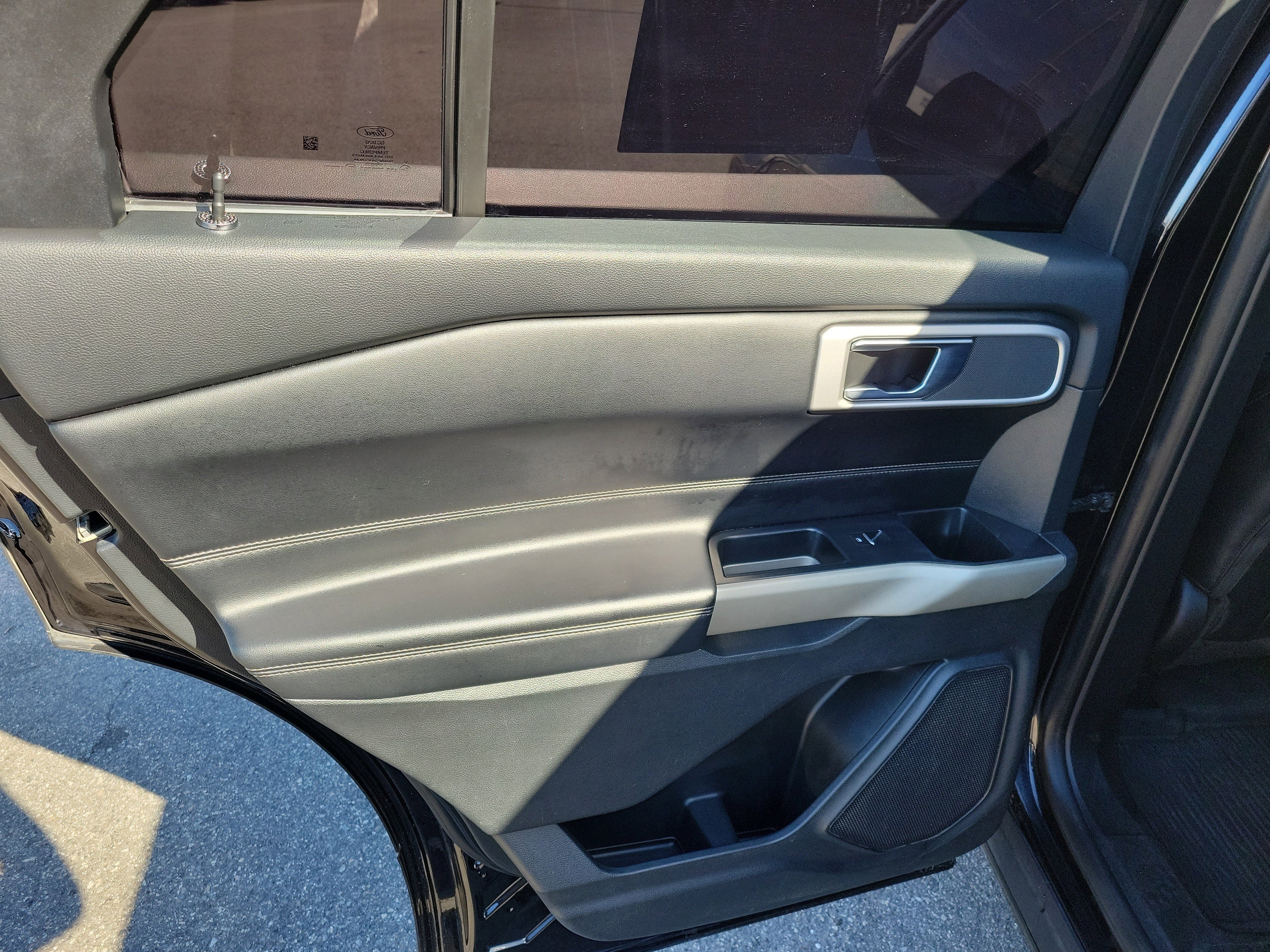 Certified 2021 Ford Explorer XLT w/ Equipment Group 202A image 25