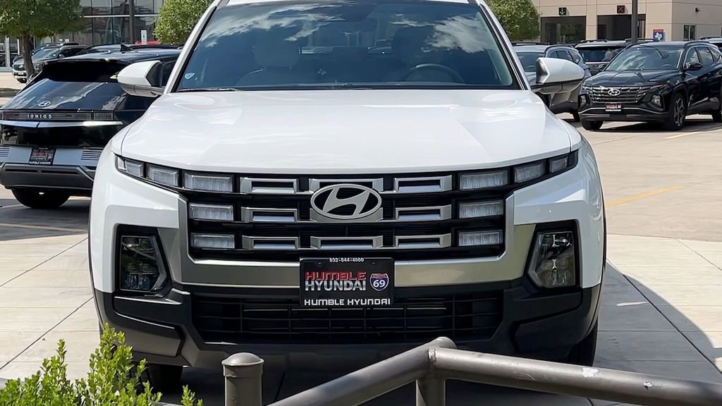 Used 2025 Hyundai Santa Cruz SE image 9