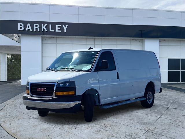 Used 2024 GMC Savana 2500 w/ Driver Convenience Package image 7