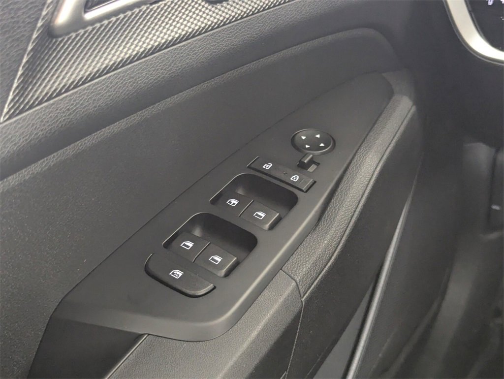 Used 2025 Kia Sportage LX image 15