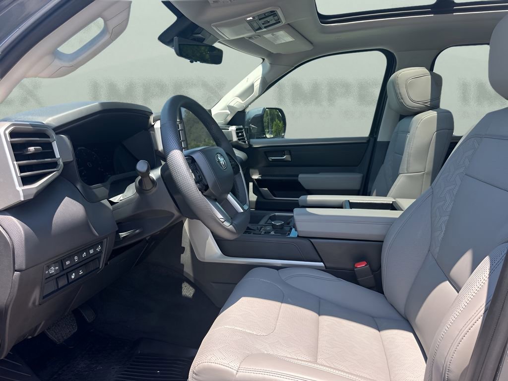 Used 2024 Toyota Tundra Limited AWD/4WD image 9