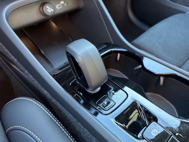 New 2026 Volvo XC40 B5 Ultra w/ Climate Package image 14